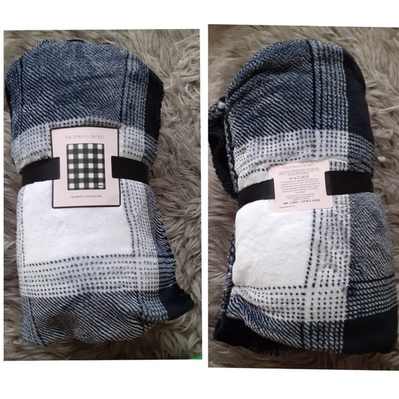 **Host Pick**💋NWT VS BLANKET - Picture 7 of 7